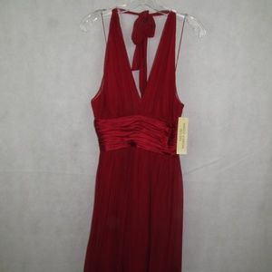 Maggy London Petites Size 6P Red Halter 100% Silk
